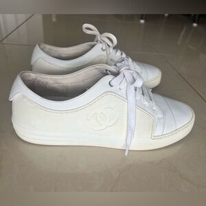 Chanel sneakers size 39 1/2